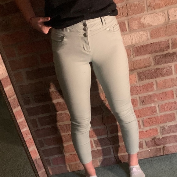 Pants - Picture 3 of 8